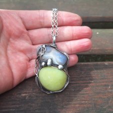 Jadeit limonkowy - wisiorek