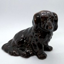 Figurka vintage Jamnik długowłosy Czekoladowa Rumuńska Ceramika z Lat 70 XX wieku