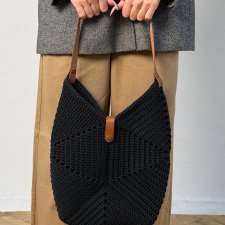 Czarna torebka handmade na ramię – duża torba ze sznurka, styl boho