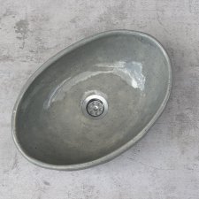 Szara nakrapiana umywalka ceramiczną ręcznie robiona