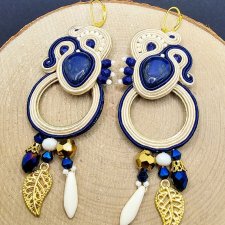 Kremowo granatowe długie kolczyki sutasz