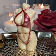 Świeca sojowa dekoracyjna kobieta w bikini