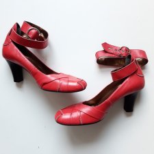 Włoskie Czerwone Buty Skórzane Czółenka 40 Skóra Nowe