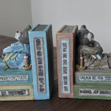 Kolekcjonerskie podpórki do książek misie