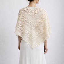 Ozdobna chusta ślubna ecru Klaziena ręcznie robiona z merino