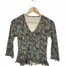 Bluzka z marszczeniem po środku jak koronka  36 S