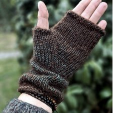 W głębi lasu / mitenki z kaszmirem