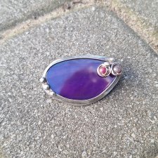 Agat w fiolecie - broszka