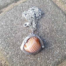 Żywe kultury bakterii - wisiorek