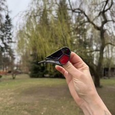 Broszka witrażowa ptak Gil Witraż w stylu Tiffany