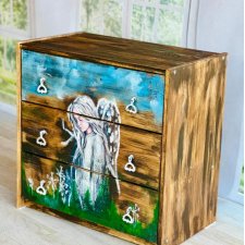 Artystyczna komoda z motywem anioła – rustykalny klimat, do salonu lub sypialni