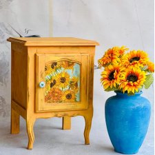 Ręcznie malowana szafka inspirowana malarstwem, słoneczniki, ceramiczna gałka