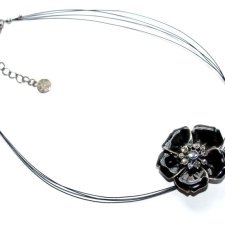 IKITA CZARNY KWIAT naszyjnik kolia na drucikach