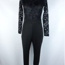 Boohoo elegancki kombinezon z koronką wąska nogawka - XS / S