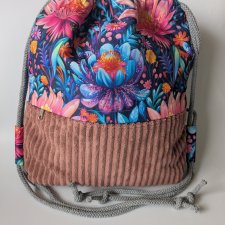 Handmade workoplecak z tkaniny wodoodpornej i weluru prążkowanego - kwiaty