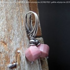 PUDROWE kolczyki z rodonitu i srebra