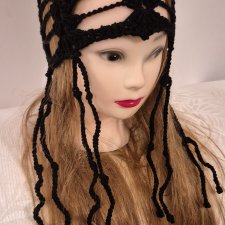 Czarna czapka ażurowa HANDMADE