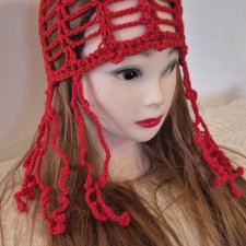 Czerwona czapka ażurowa HANDMADE