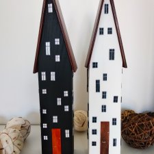 Domki czarno-białe – minimalistyczny duet.