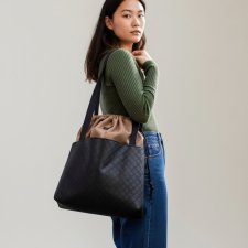 Karmelowo-czarna pikowana duża torba z kominem