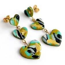 Kolczyki wiszące serca z glinki polimerowej – zielono turkusowe ze złotem