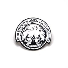 Pin broszka black white czarownice