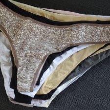 zestaw majtek 25 par nowe 46/48 XL Primark