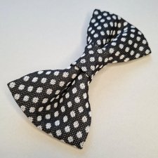 Mucha Kokarda dla Psa lub kota – Czarna w białe kropki