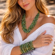 Wielorzędowy Naszyjnik z Korali Preciosa - Zielona Makrama z Regulacją