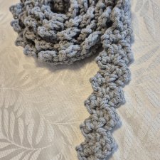 Szydełkowy Pasek Boho – Strukturalny Splot, Szary