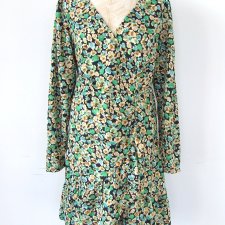 sukienka w kwiatki z falbaną Pieces r. 40