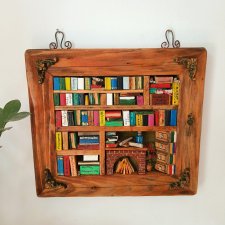 Biblioteczka z drewna