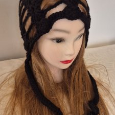 Szydełkowa czapka pajęczyna