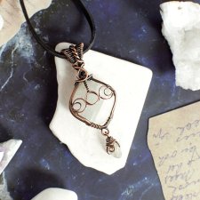 Wisior kamień księżycowy labradoryt potrójna bogini księżyc miedź antyczna