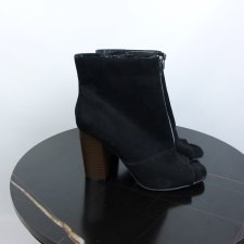 Primark zamszowe botki z wycięciami na palce 8 / 41