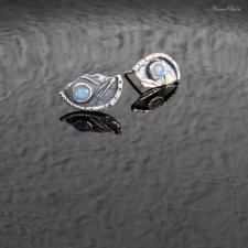 Kolczyki srebrne wkrętki z kamieniem księżcowym