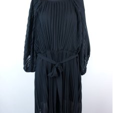 Boohoo plisowana sukienka do kolan żorżeta 26 / 54