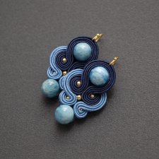 granatowo-niebieskie klipsy sutasz z apatytami