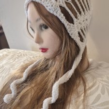 Szydełkowa czapka pajęczyna