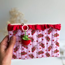 Kosmetyczka z pomidorami i zawieszką