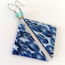 Marmurkowe kolczyki niebieskie trójkąty