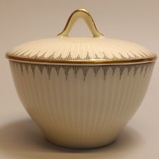 THOMAS ROSENTHAL – MODERNISTYCZNA CUKIERNICA Z GEOMETRYCZNYM RELIEFEM