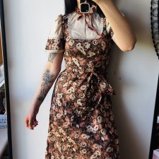 Sukienka w róże Vintage z bawełny M