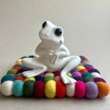 ❤ Sweet Frog- Royal Osborne ❤ Bardzo urocza wysokiej jakości figurka porcelanowa