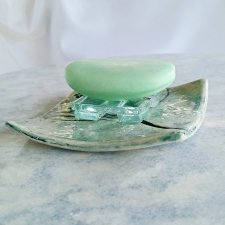 Ceramiczna mydelniczka handmade | subtelny motyw botaniczny