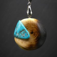 Turkus i dąb - Wisiorek z drzewa dębu, amulet zamknięty w kawałku drewna, Wood Pendant, Wooden Jewelry, biżuteria z drewna