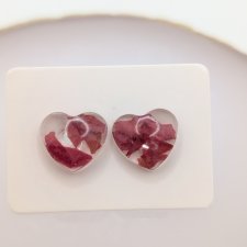 Kolczyki z żywicy z płatkami róży "Burgundowe Serca" – krystaliczne sztyfty