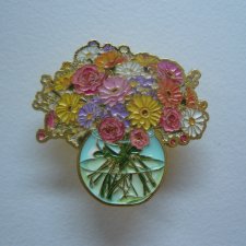 PIN PRZYPINKA BROSZKA KWIATY W WAZONIE