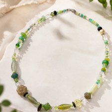 Naszyjnik z zielonych ze szklanych koralików - Boho naszyjnik fantazyjny