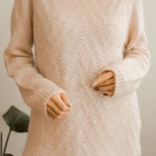 Jasny pudrowy sweter S/M
